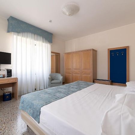 Hotel La Dependance By Casa Bianca Lido di Jesolo Zewnętrze zdjęcie
