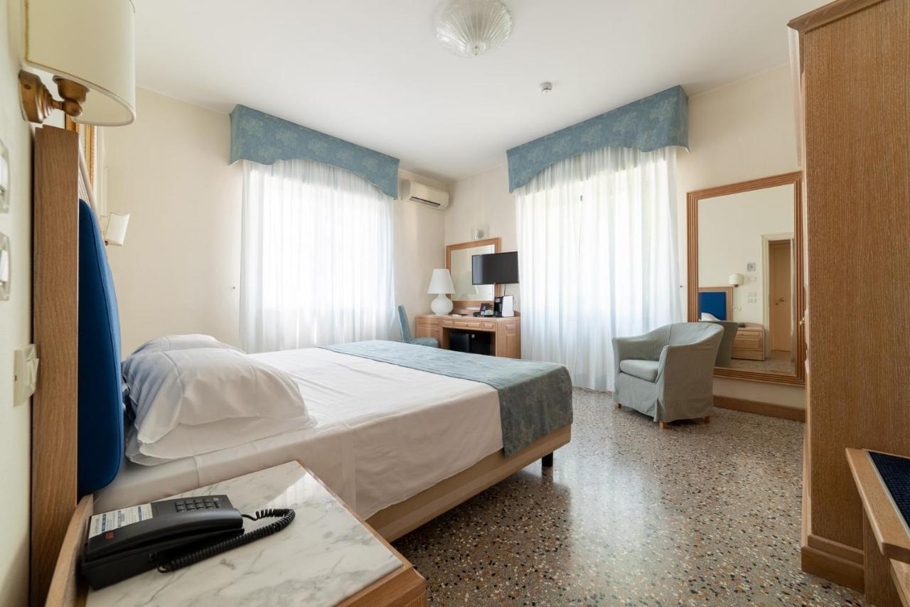 Hotel La Dependance By Casa Bianca Lido di Jesolo Zewnętrze zdjęcie