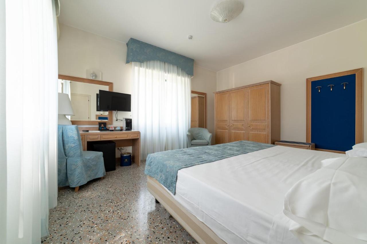 Hotel La Dependance By Casa Bianca Lido di Jesolo Zewnętrze zdjęcie